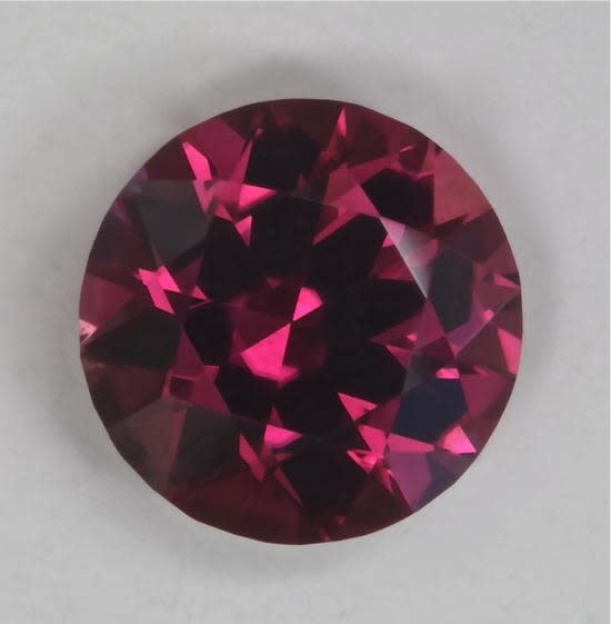 Pink round .82 cts.