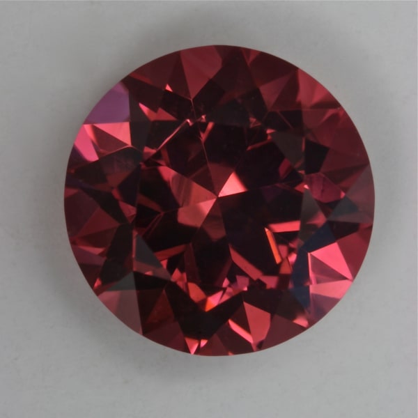 Pink round 3.40 cts.