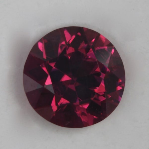 Pink round .85 cts.