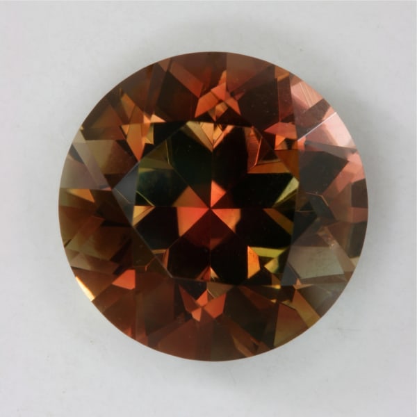 Pink green Round 7.37 ct