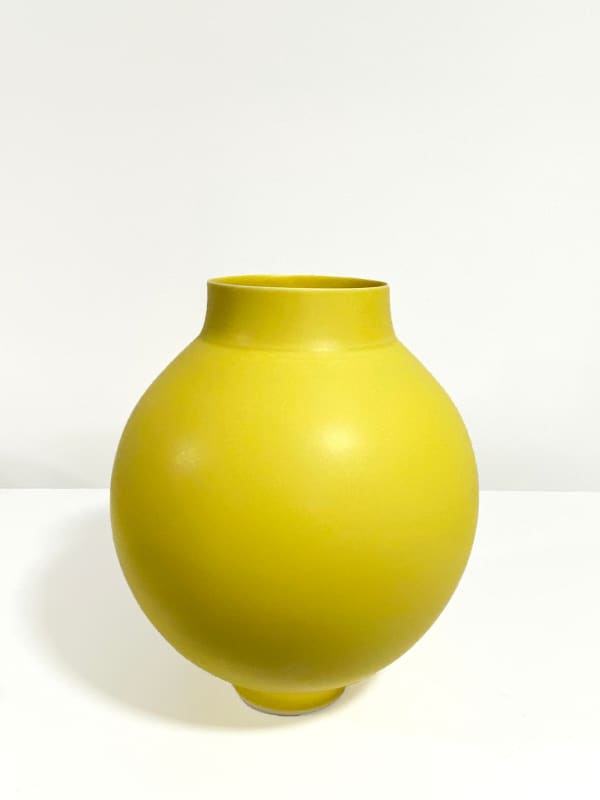 Anna Silverton, Porcelain Jar, 2023