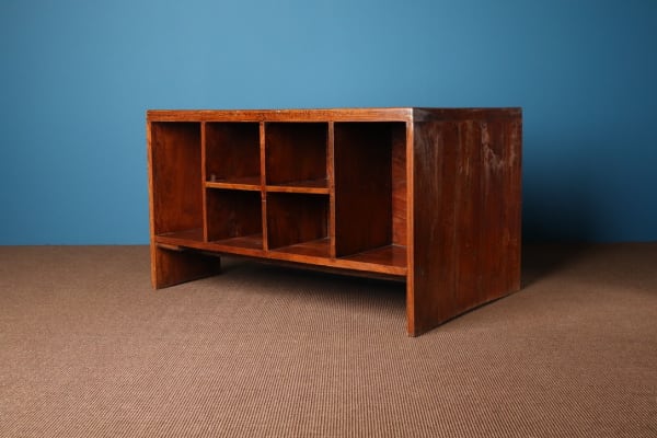 Pierre Jeanneret, Pigeonhole desk