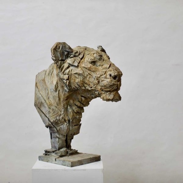 Jürgen Lingl, Smile, Bust of Lioness