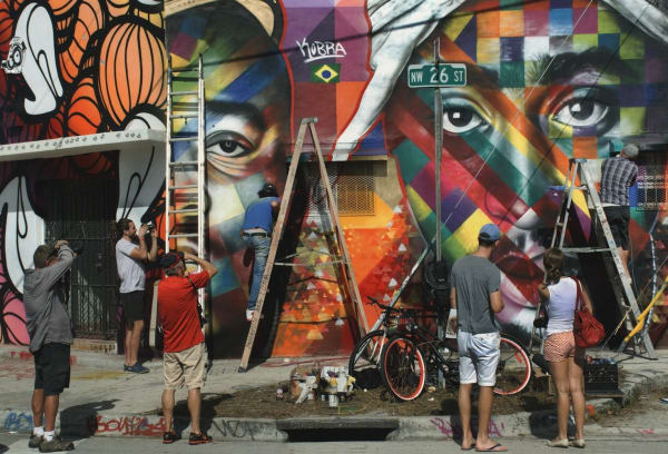 Marvin E. Newman Wynwood Mural, Miami Basel Tirage pigmentaire moderne 31,7 x 47 cm Dim. papier: 33 x 48 cm