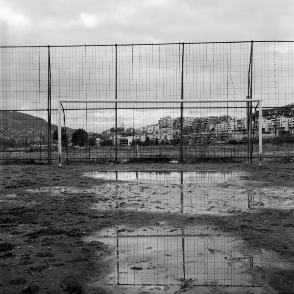 Pierre Schwartz Sarajevo #1, Bosnie-Herzégovine Tirage contrecollé sur aluminium Dim. papier: 100 x 100 cm