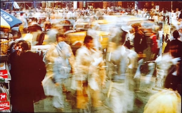 Ernst Haas Crosswalk, NYC Tirage Type C d'époque Dim. papier: 48 x 35 cm