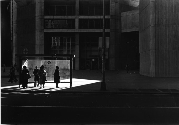 Ray K. Metzker City Whispers, Philadelphia Tirage gélatino-argentique postérieur, réalisé par l'artiste 30,2 x 20,8 cm Dim. papier: 35,5 x 27,6 cm