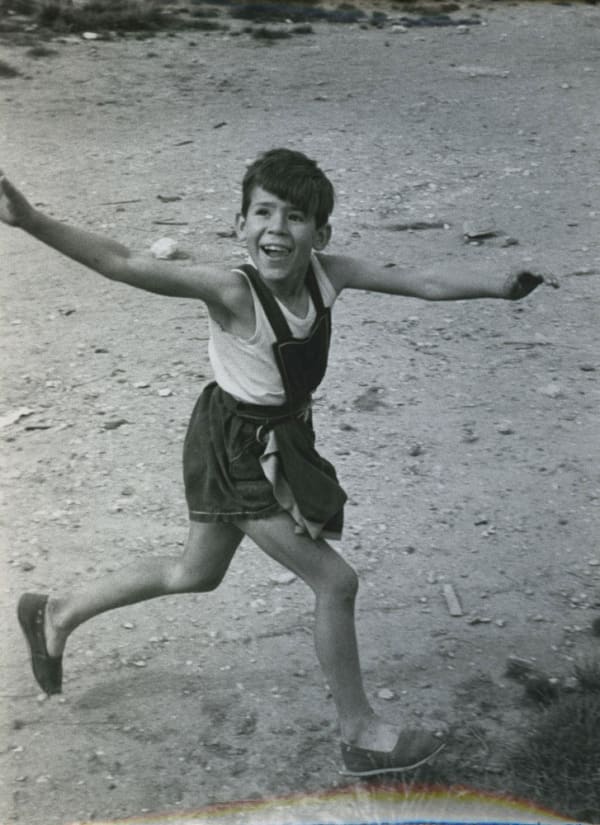 Sabine Weiss Paris Tirage gélatino-argentique d'époque réalisé par l'artiste 22,8 x 29,7 cm Dim. papier: 22,8 x 29,7 cm