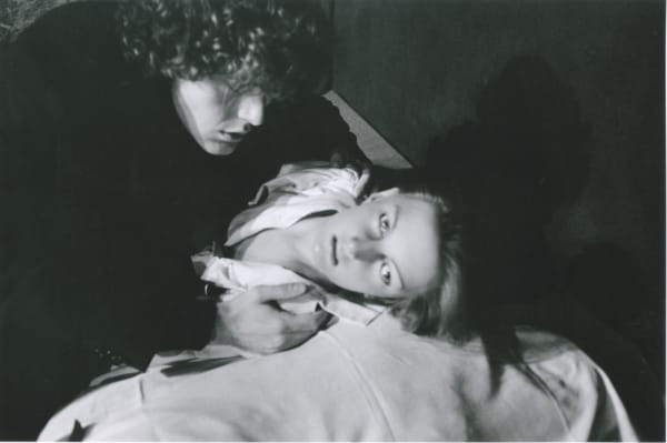 Hervé Guibert Musée Grévin, Paris, Autoportrait Tirage gélatino-argentique d'époque 17 x 25,5 cm Dim. papier: 20 x 29,7 cm