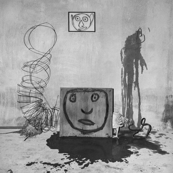 Roger Ballen, Teleportation, 2004