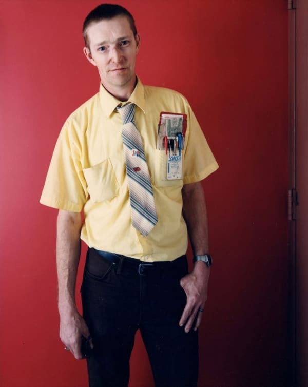 Bruce Wrighton Man with Pocket Pens, Binghamton, NY Tirage C-print d'époque 20 x 25 cm Dim. papier: 20 x 25 cm