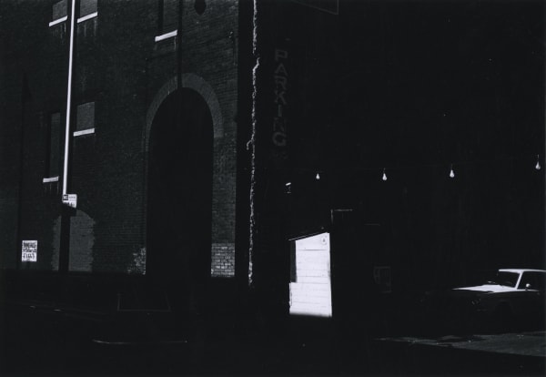 Ray K. Metzker Philadelphia Tirage gélatino-argentique d'époque, réalisé par l'artiste 15,5 x 22,6 cm Dim. papier: 20,3 x 25,4 cm