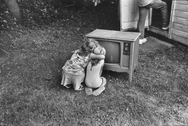 Tom Arndt, Two friends at a farm auction, Minnesota, 2009