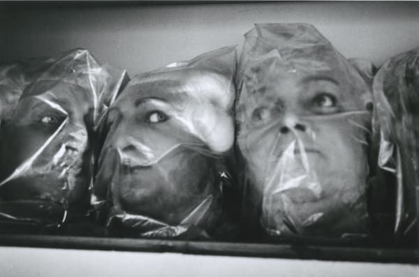 Hervé Guibert Musée Grévin, Paris Tirage gélatino-argentique d'époque 17 x 25,5 cm Dim. papier: 20 x 30 cm