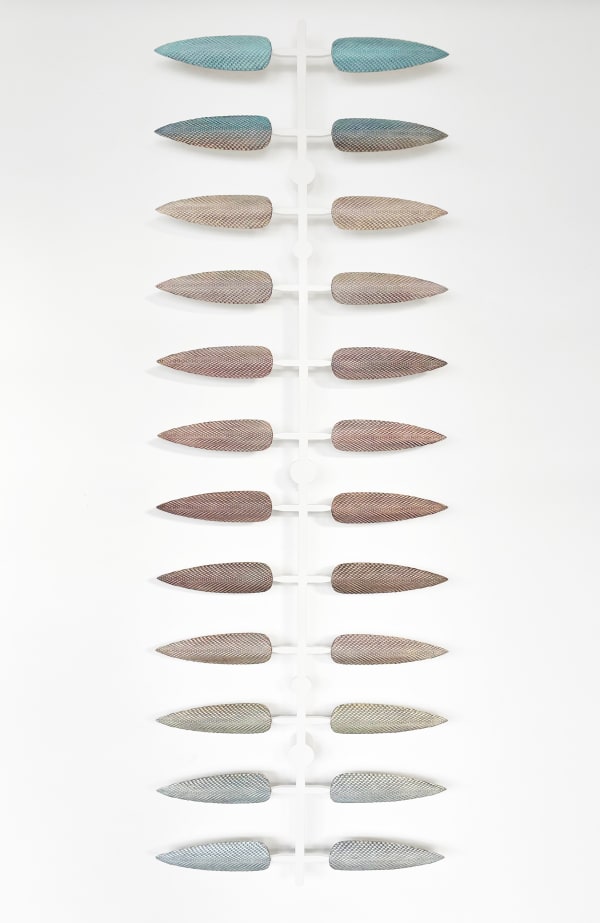 Polly Morgan, Losing Hand, 2023