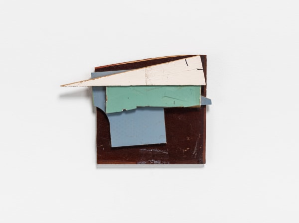 UNTITLED WHITE WEDGE