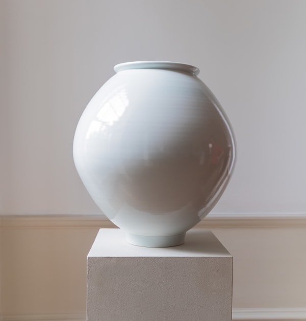 Kim Yikyung Moon Jar, 2008 White porcelain. 51 x 54 cm (20 1/8 x 21 1/4 in)