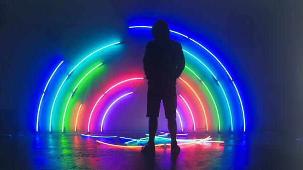 Sali Muller, Hapiness is as brittle as glass, 2019