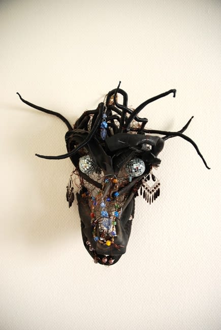 Calixte Dakpogan Viga Fer, verre, plastique 39 x 32 x 15 cm 15,3 x 12,5 x 5,9 inches