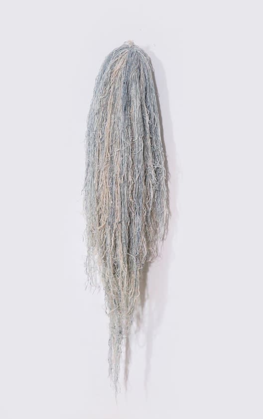 Joël Andrianomearisoa Sans titre laine 125 x 20 x 13 cm 49.2 x 7.8 x 5.1 inches