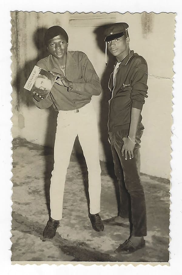 Malick Sidibé Sans titre Tirage argentique d'époque. 5,3 x 8,4 cm