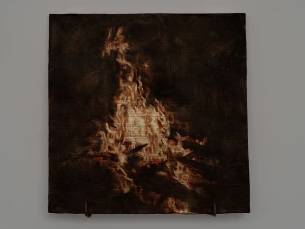 XIE Fan Flame, 2025 Gold foil and oil on terracotta plate 30 x 30 cm (11 3/4 x 11 3/4 in)