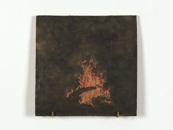 XIE Fan Flame, 2024 Gold foil and oil on terracotta plate 30 x 30 cm (11 3/4 x 11 3/4 in)