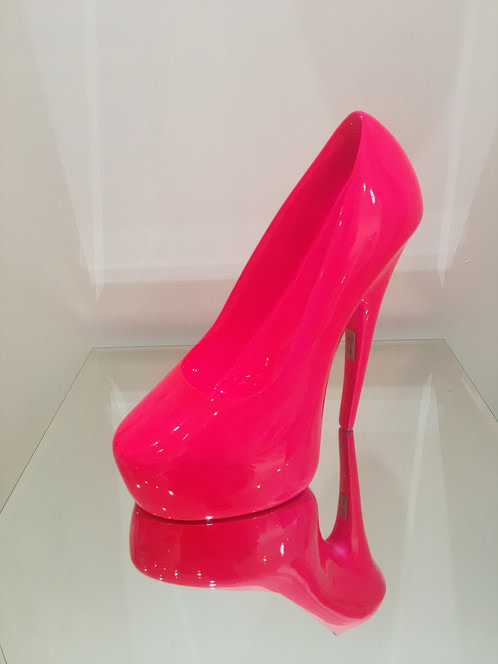 Richard Orlinski, 40 cm Stiletto Pink Resin 8/8