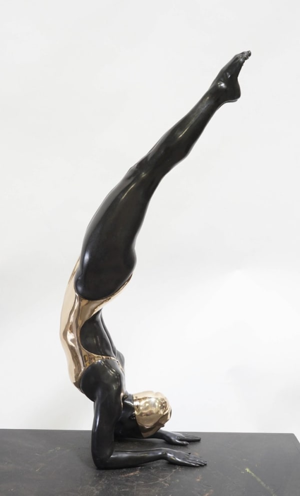 Carole A. Feuerman, Perseverance (bronze), Table-Top, 2022