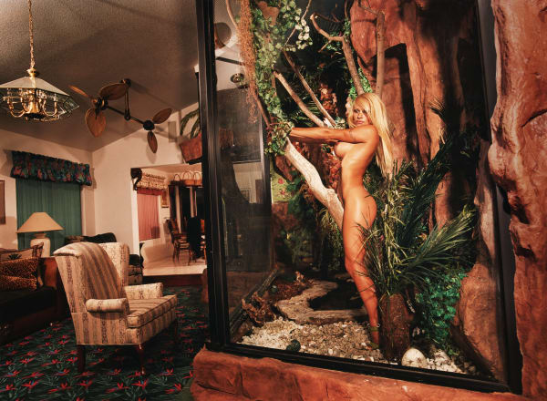 DL Pamela Anderson Secret Garden 2001