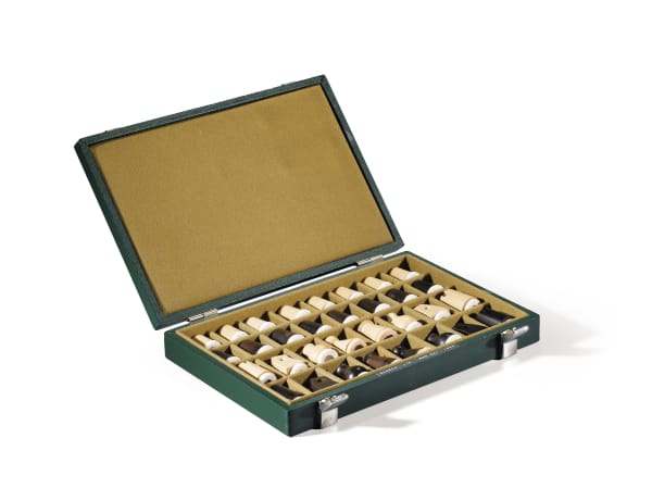 MR 1969 Wood Chess Set and Presentation Case