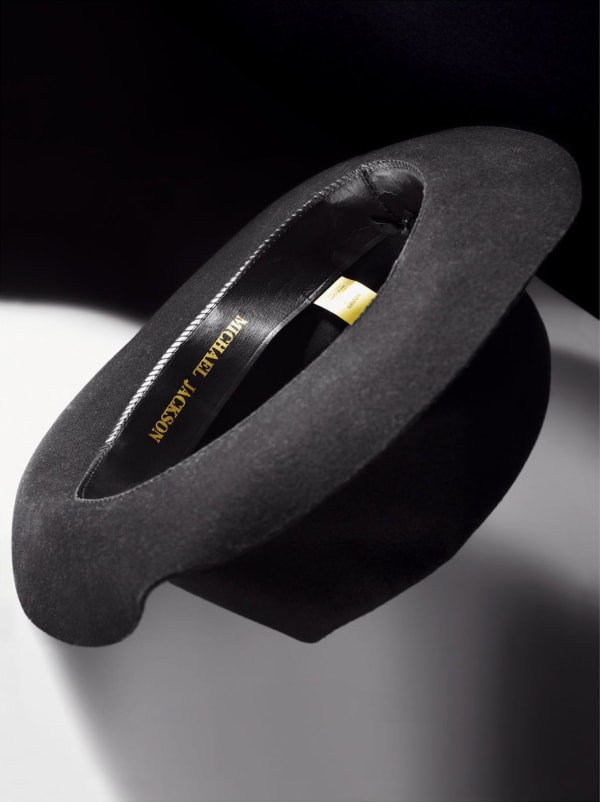 Henry Leutwyler, Black Fedora, 2009