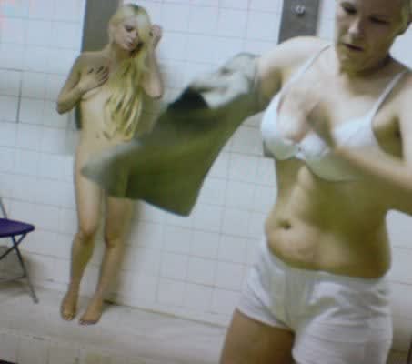 Alison Jackson, Paris in showers, 2007