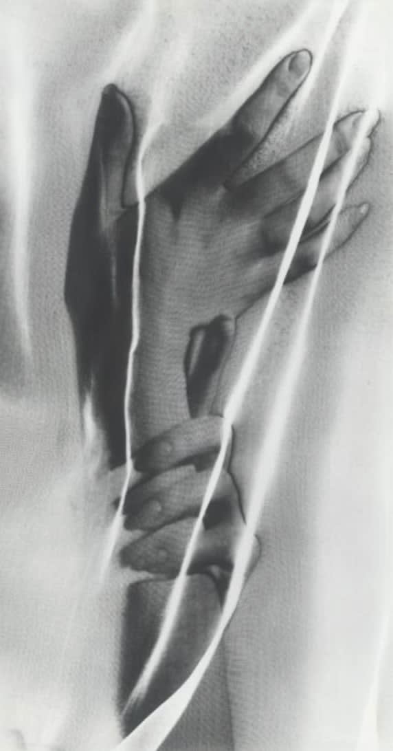 MAN RAY, Solarized Hands, 1932 (1975)