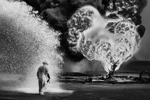 Sebastião Salgado Untitled, Kuwait, 1991 gelatin silver print 24 x 35 in.