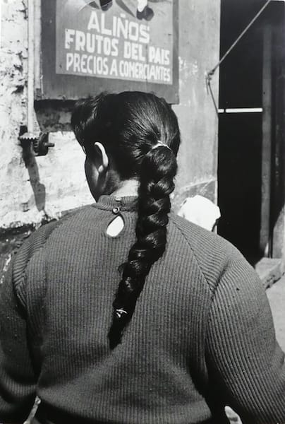 Sergio Larrain, Untitled (Woman’s thread), Chile