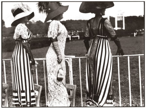Jacques Henri Lartigue, Le jour des Drags, aux courses a Auteuil. Paris 23 Juin 1911
