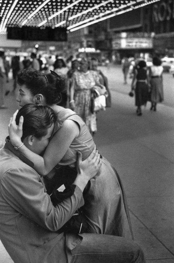 Ruth Orkin, Street Embrace, New York City, 1948