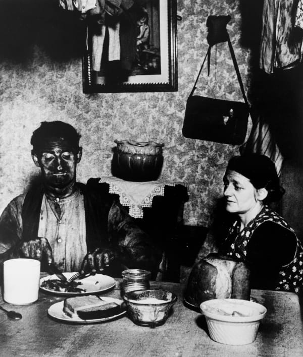 Bill Brandt, Northumbrian coal miner eating his evening meal, 1937