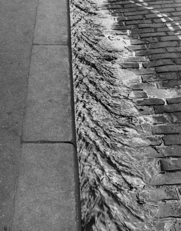 André Kertész, Sidewalk, Paris, 1929
