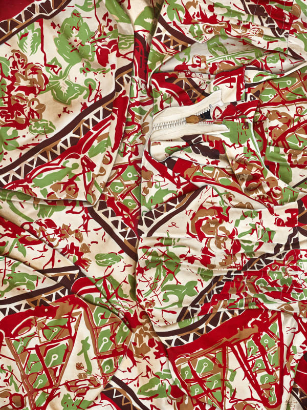 瑪莉娜．克魯斯, 《雨林地上鱷魚般的拉鍊》 Crocodile Zipper on Rainforest Floor, 2019