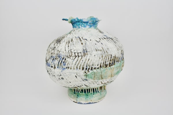 Ani Kasten, Large Orb Vessel with Blue Iris