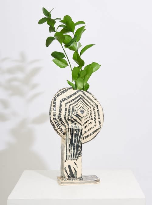 Leah Tacha, Umbrella Vase, 2017