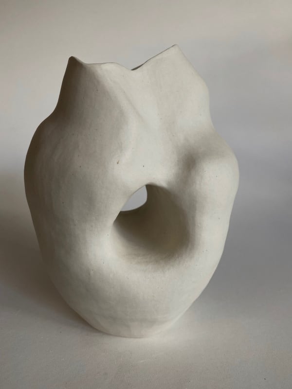 Peta O'Brien (POB) Celo 4 2022 Ceramic 27(H) x 23(W)x 12(D)cm