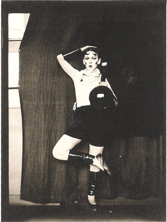 Claude Cahun Auto-portrait (don't kiss me I'm in training) tirage gelatine argentique 10 x 7,9 cm