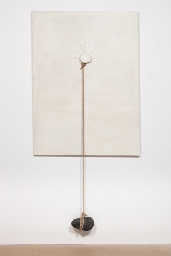 Nobuo Sekine Phase of Nothingness - Cloth and Stone tissu, pierre et corde 160 x 100 x 20 cm 63 x 39 3/8 x 7 7/8 in.