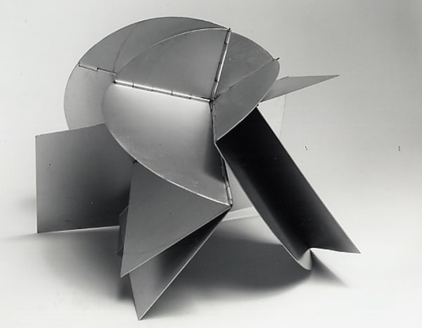 Lygia Clark Bicho "Pancubismo" aluminium 30 x 30 x 40 cm dimensions variables (disponible) (available)