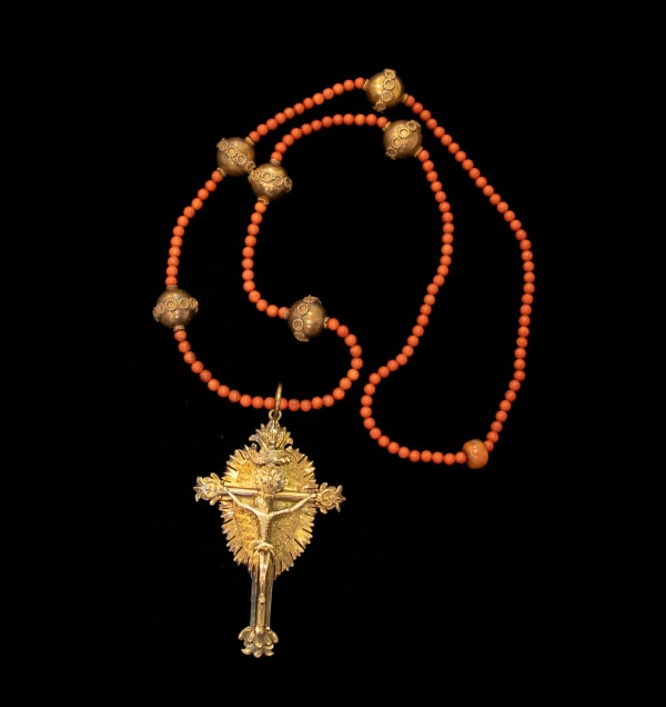 Bijoux, Collier de corail avec perles lisses et pendentif de Nosso Senhor do Bonfim, XIXe siècle