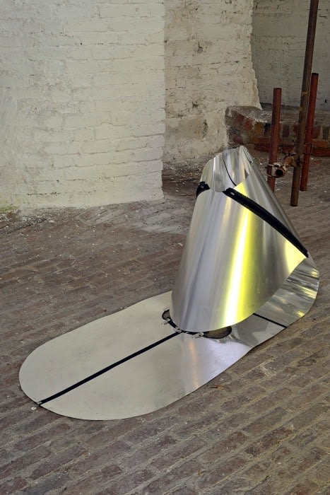 Tobias Putrih, A propos de Polly Maggoo, 2012