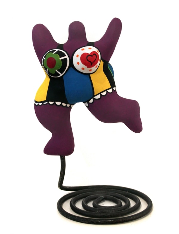 Niki De Saint Phalle Nana sculpture en résine peinte et pied en métal de Jean Tinguely H : 30 cm (20 cm sans le pied)